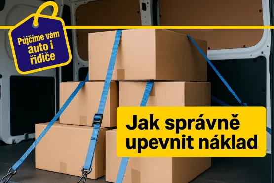 dodávka s naloženými bednami vpředu a upevněnými ráčnami hero image