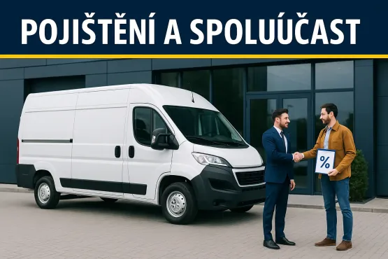 dva muži před bílou dodávkou řešící pojištění