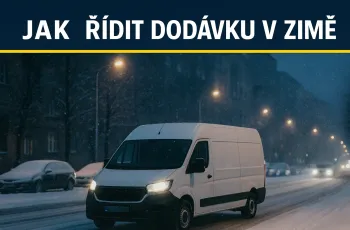 pohled na bílou dodávku na zasněžené silnici